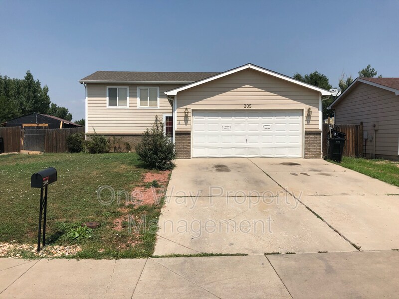 205 E 21st Street Rd in Greeley, CO - Building Photo