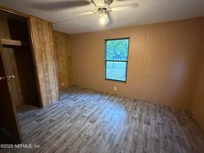 423 Usina Ave in Interlachen, FL - Building Photo - Building Photo