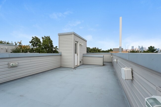 1435 S Fallon St in Philadelphia, PA - Building Photo - Building Photo