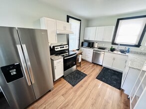 288 Helen St in Cincinnati, OH - Building Photo - Building Photo