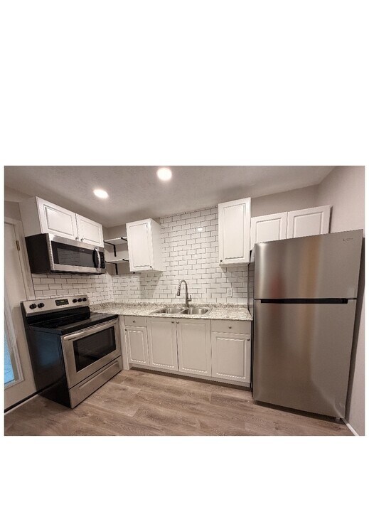 5354 McEver Rd in Oakwood, GA - Building Photo