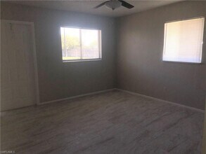 13925-13925 First St in Ft. Myers, FL - Building Photo - Building Photo
