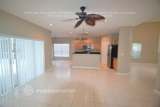 7170 Charleston Point Dr, Unit Unit311 in Greenacres, FL - Building Photo - Building Photo