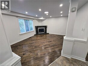 157 Langlaw Dr in Cambridge, ON - Building Photo - Building Photo