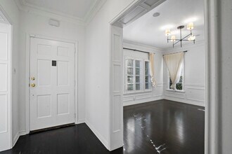 6685 W 5th St in Los Angeles, CA - Foto de edificio - Building Photo