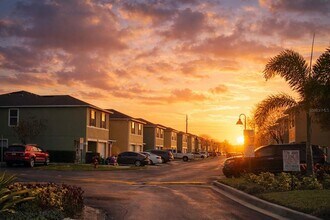 572 Cresting Oak Cir in Orlando, FL - Building Photo - Building Photo