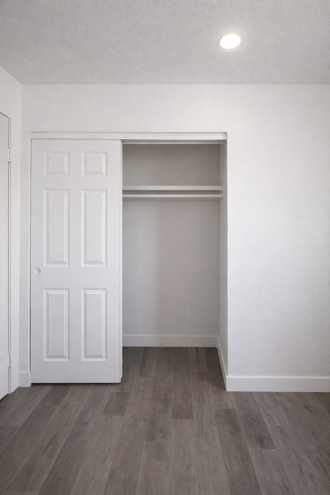 4322 San Bernardino Ave in Las Vegas, NV - Foto de edificio - Building Photo