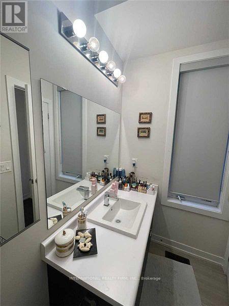 10 Glenngarry Cres in Vaughan, ON - Building Photo - Building Photo