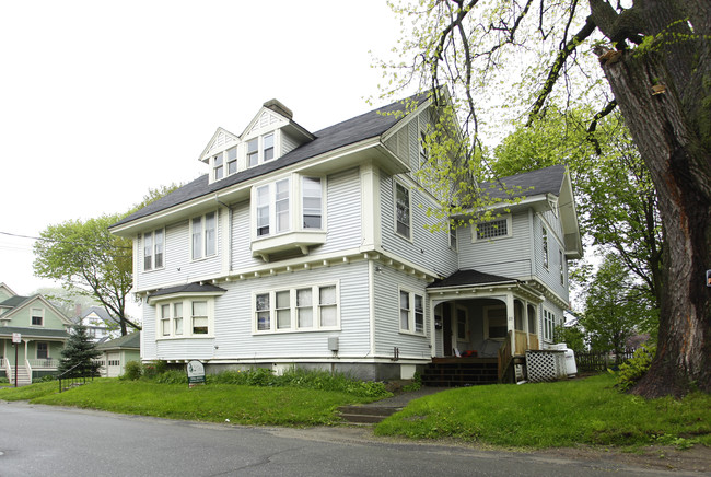 23 Maple St in Rockland, ME - Building Photo - Building Photo