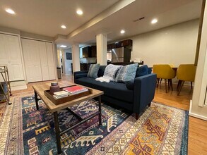 2646 N Wilton Ave in Chicago, IL - Building Photo - Building Photo