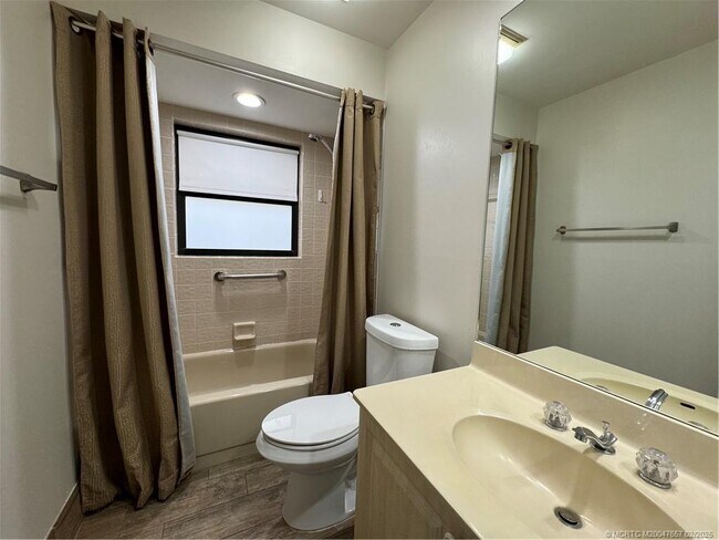 property at 2561 SW Egret Pond Cir