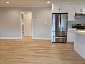 3087 Emerson St in Palo Alto, CA - Building Photo - Building Photo