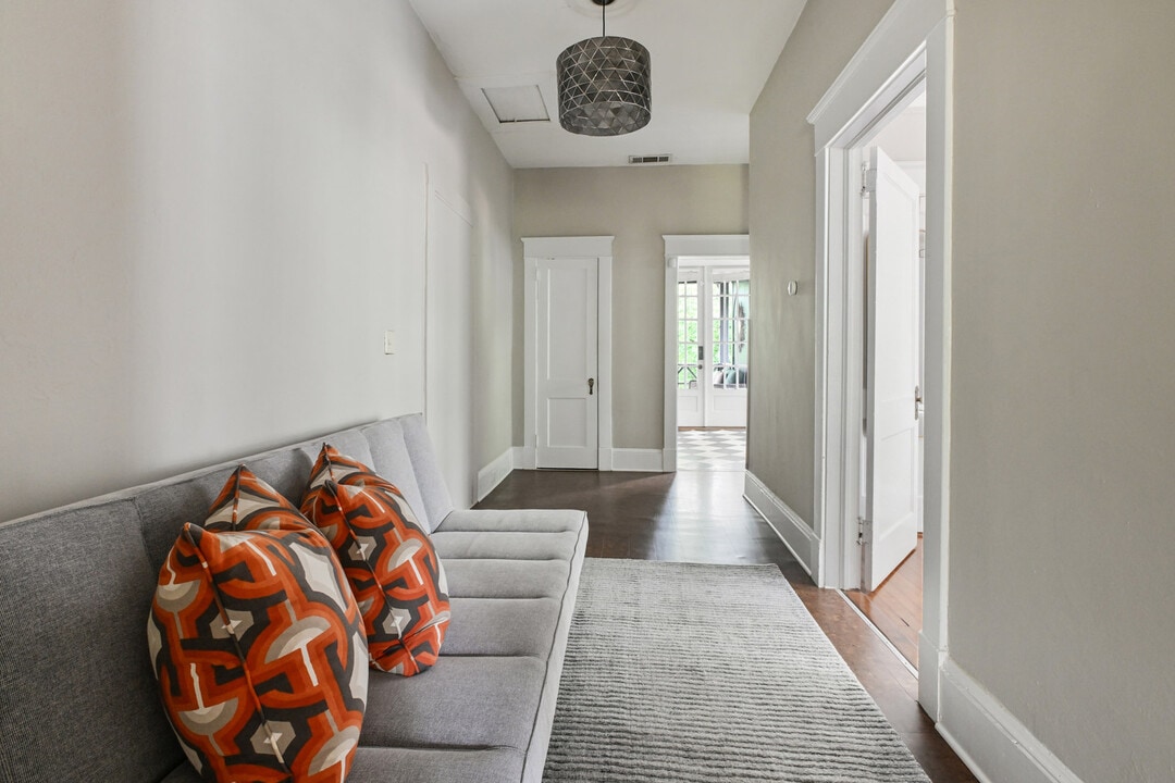 635 Bonaventure Ave NE in Atlanta, GA - Building Photo
