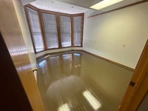 120 N Main St in Churubusco, IN - Building Photo - Building Photo