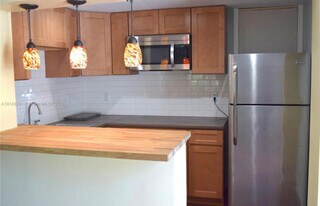 1009 N 62nd Ave, Unit 1