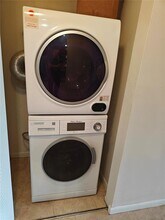 8770 Royal Palm Blvd, Unit 203-2 in Coral Springs, FL - Foto de edificio - Building Photo