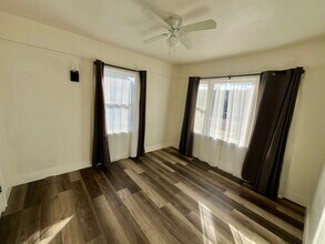 811 2nd St in Encinitas, CA - Foto de edificio - Building Photo