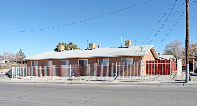 3200-3204 Comanche Rd NE in Albuquerque, NM - Foto de edificio - Building Photo