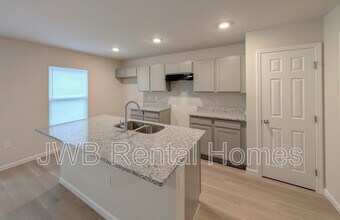 1667 Helena St in Jacksonville, FL - Building Photo - Building Photo