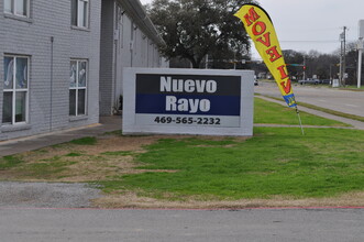 Neuvo Rayo in Irving, TX - Building Photo - Building Photo