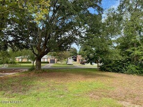3223 Chalmers Dr in Wilmington, NC - Building Photo - Building Photo