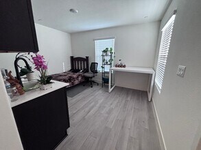 1672 Thistle Ln, Unit ADU in Los Banos, CA - Building Photo - Building Photo