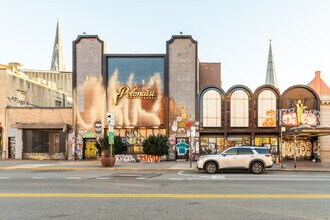 144-150 Greenpoint Ave in Brooklyn, NY - Building Photo - Building Photo