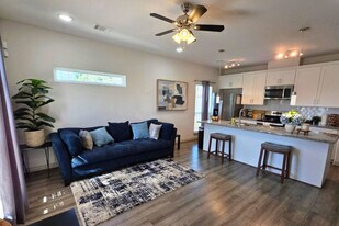 2704 Sam Wilson St, Unit SI ID1391353P in Houston, TX - Building Photo