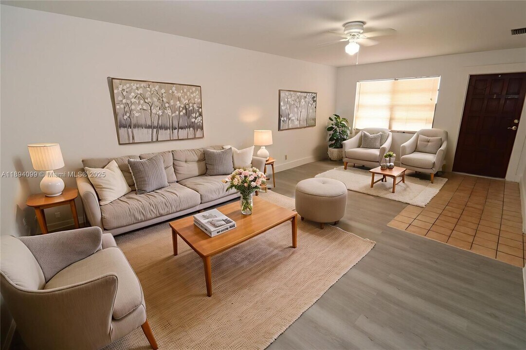 1206 N 22nd Ave in Hollywood, FL - Building Photo