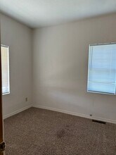 2006 S Porter Ave in Joplin, MO - Building Photo - Building Photo