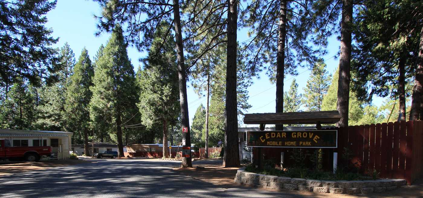 Cedar Grove Mobile Home Park in Camino, CA - Building Photo