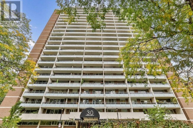 property at 30 Gloucester St