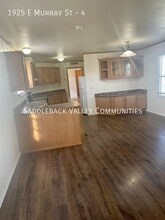 1925 E Murray St in Rawlins, WY - Building Photo - Building Photo