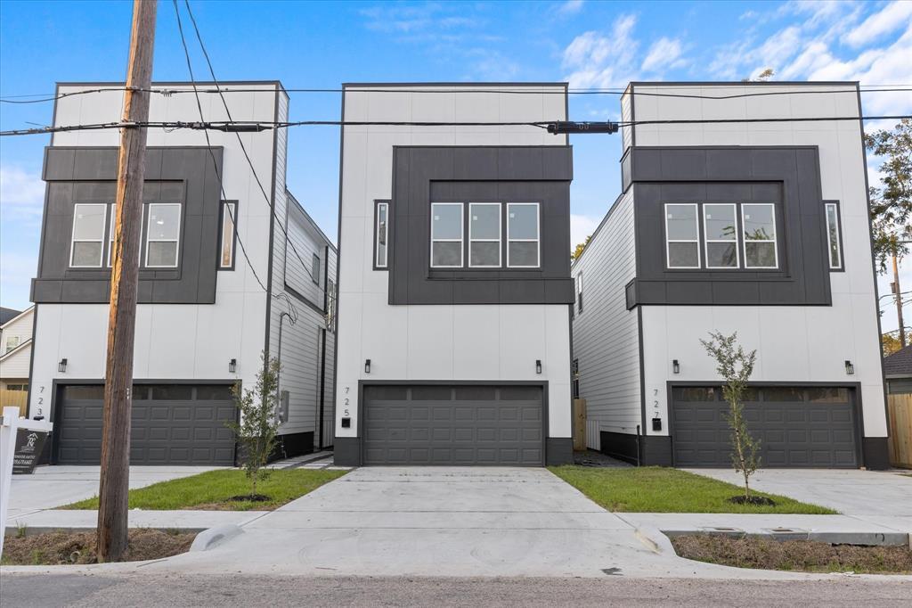 725 E 37th St in Houston, TX - Building Photo