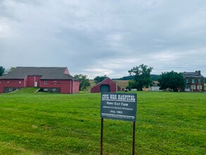 318 E Middle St in Gettysburg, PA - Building Photo - Building Photo