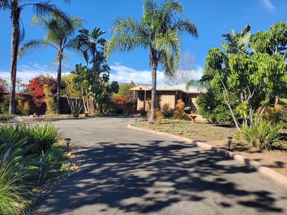 1654 Republic St in San Diego, CA - Building Photo