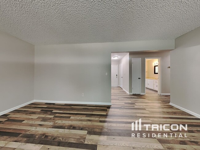 1200 Muirswood Way in Modesto, CA - Building Photo - Building Photo