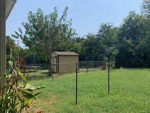 1602 W Elm St in Denison, TX - Building Photo - Building Photo