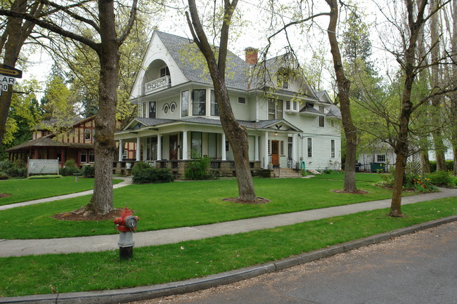 2325 W 1st Ave in Spokane, WA - Building Photo - Building Photo