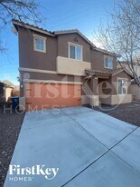5033 Ropers Rock Ct in Las Vegas, NV - Building Photo