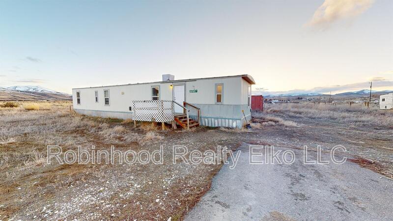 5368 Paiute Ave in Elko, NV - Building Photo