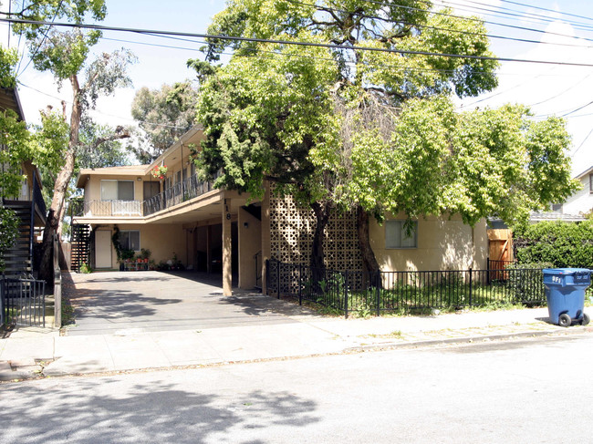 118 Poplar Ave in Redwood City, CA - Building Photo - Building Photo