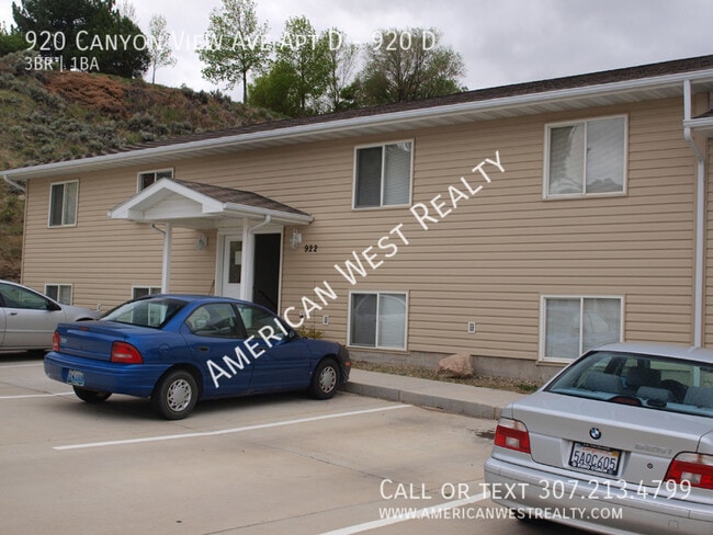 property at 920 Canyon View Ave
