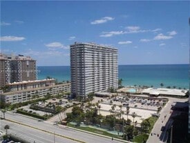 1985 S Ocean Dr in Hallandale Beach, FL - Building Photo