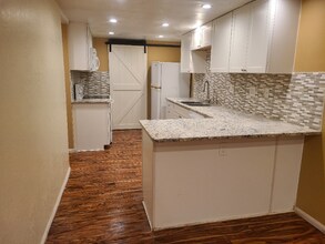 333 E 300 N, Unit B in Centerville, UT - Building Photo - Building Photo