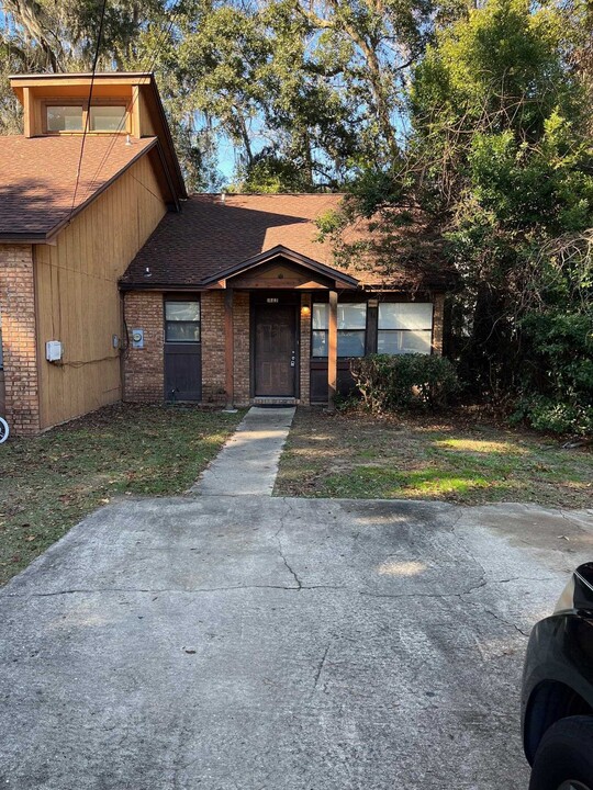 1942 Nekoma Ct in Tallahassee, FL - Building Photo