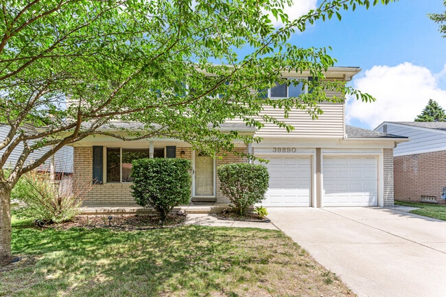 property at 39890 Edmundton St