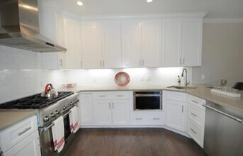 152 M St in Boston, MA - Building Photo - Building Photo
