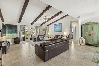 591 Kriss Ln in Jupiter, FL - Building Photo - Building Photo