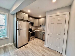 527 Charles St-Unit -2 in Providence, RI - Building Photo - Building Photo